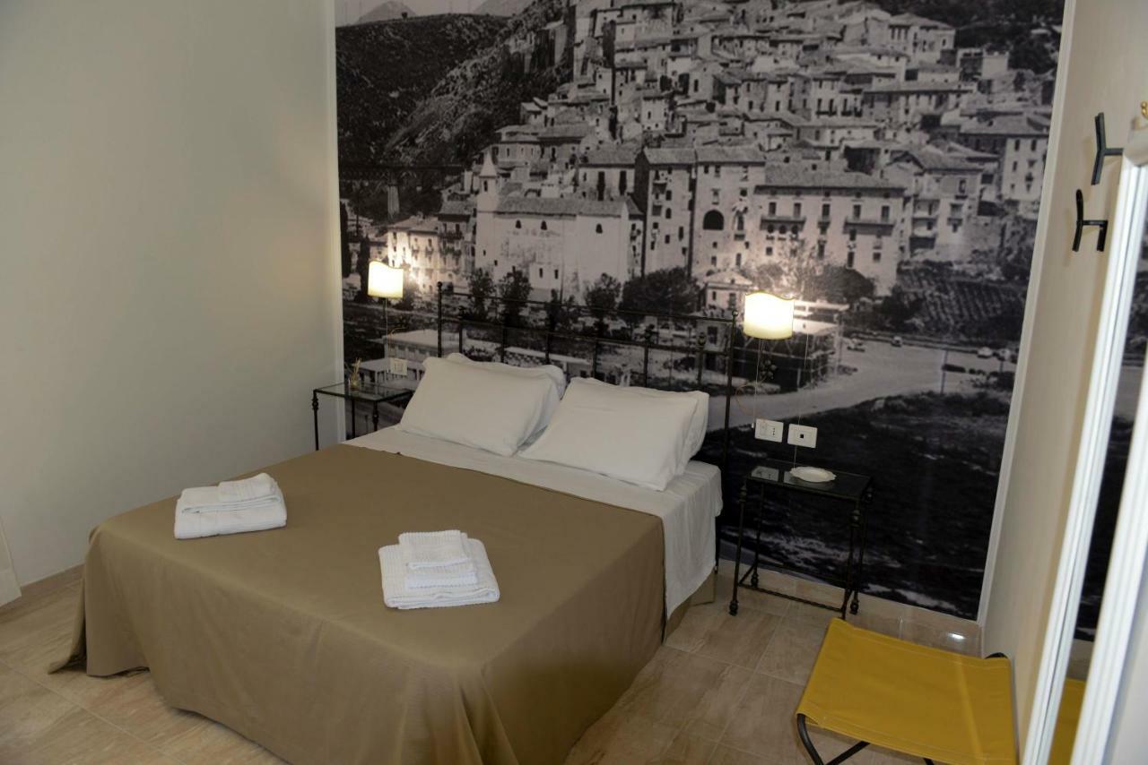 Porta Marina Guest Rooms Scalea Exterior foto