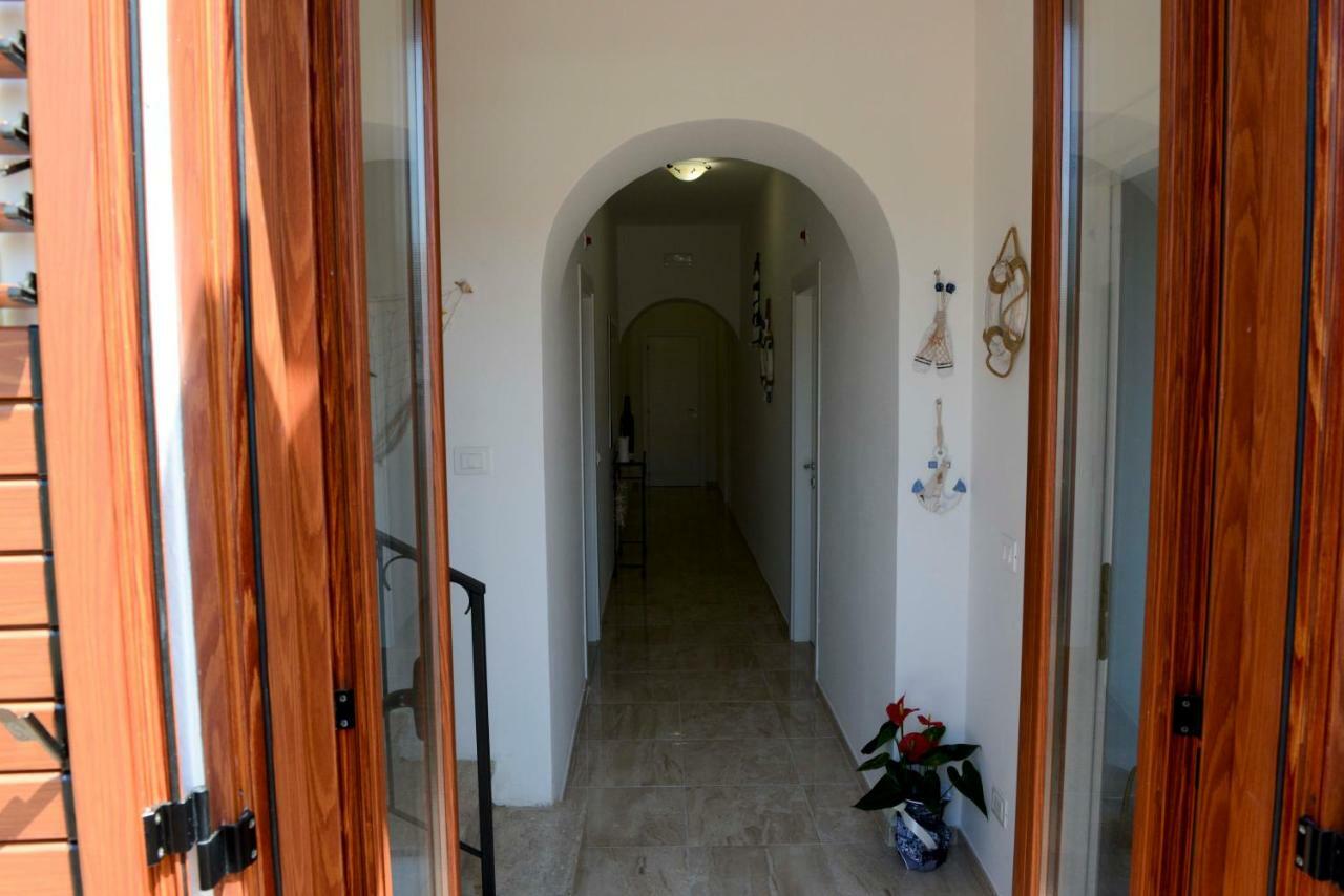Porta Marina Guest Rooms Scalea Exterior foto