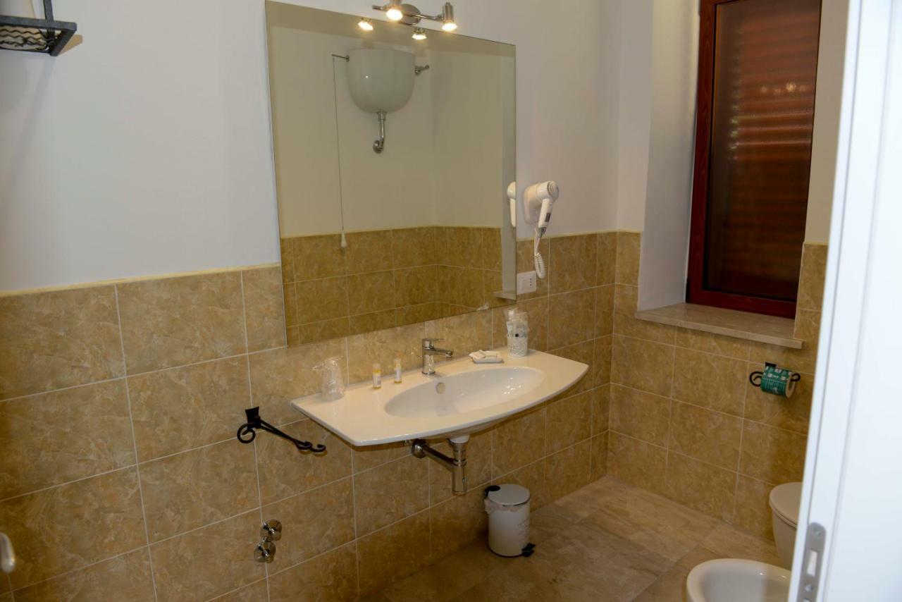 Porta Marina Guest Rooms Scalea Exterior foto