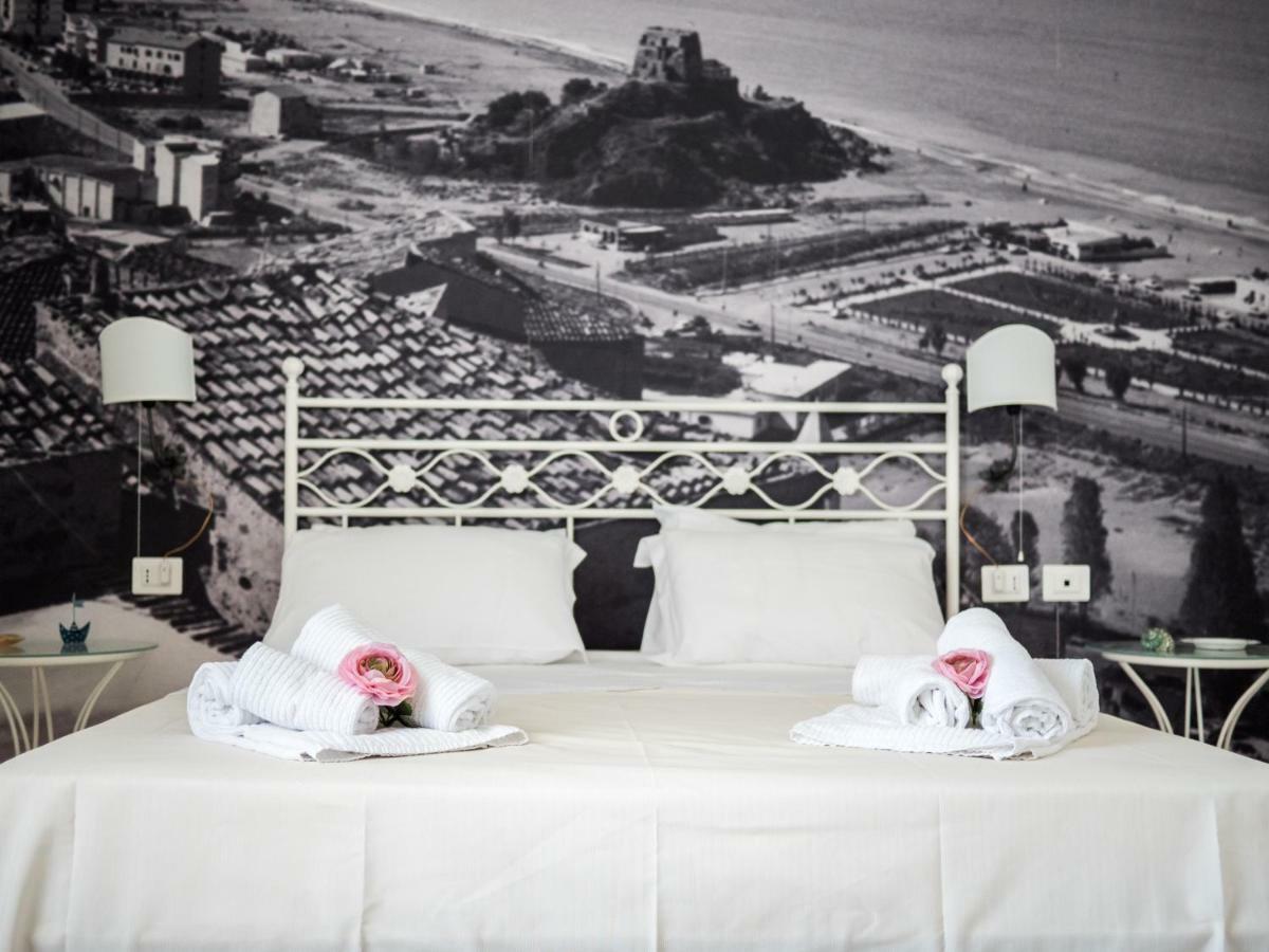 Porta Marina Guest Rooms Scalea Exterior foto